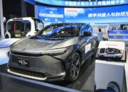 Toyota pangkas perkiraan laba bersih untuk tahun fiskal 2025