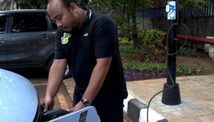 PLN targetkan 1.000 SPKLU tiang listrik rampung tahun ini