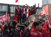 Demo boleh, anarki jangan! Ini sanksi pidana jika melanggar