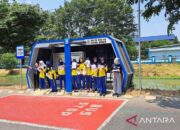 Perusahaan ban edukasi program keselamatan jalan raya di sekolah