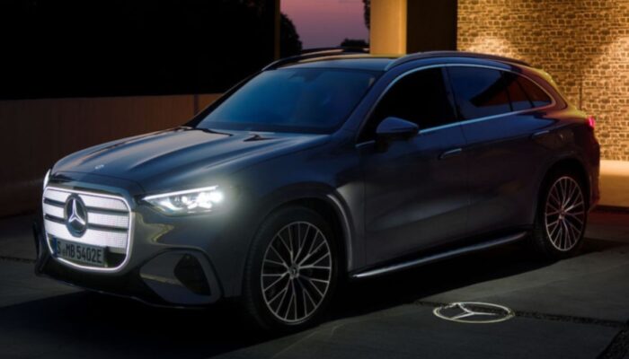 Mercedes bakal kembalikan tombol kabin untuk model saat ini dan baru